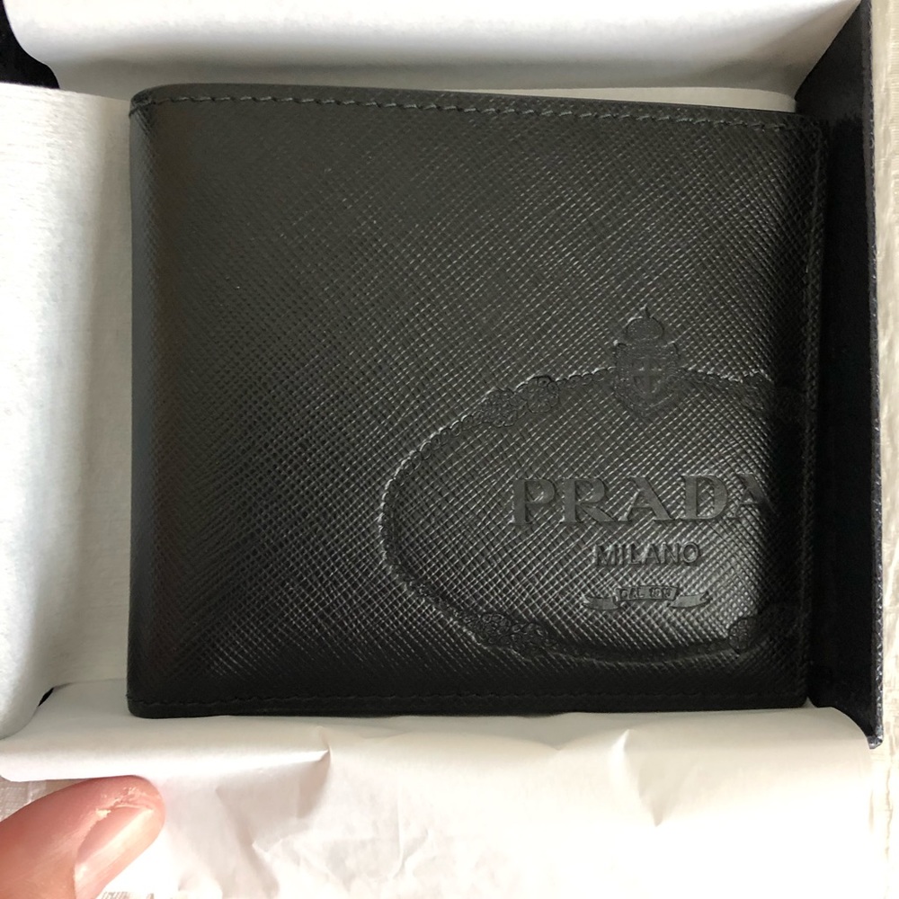 New Men’s Prada: Scaffino Leather Bifold Wallet - Picture 3 of 8